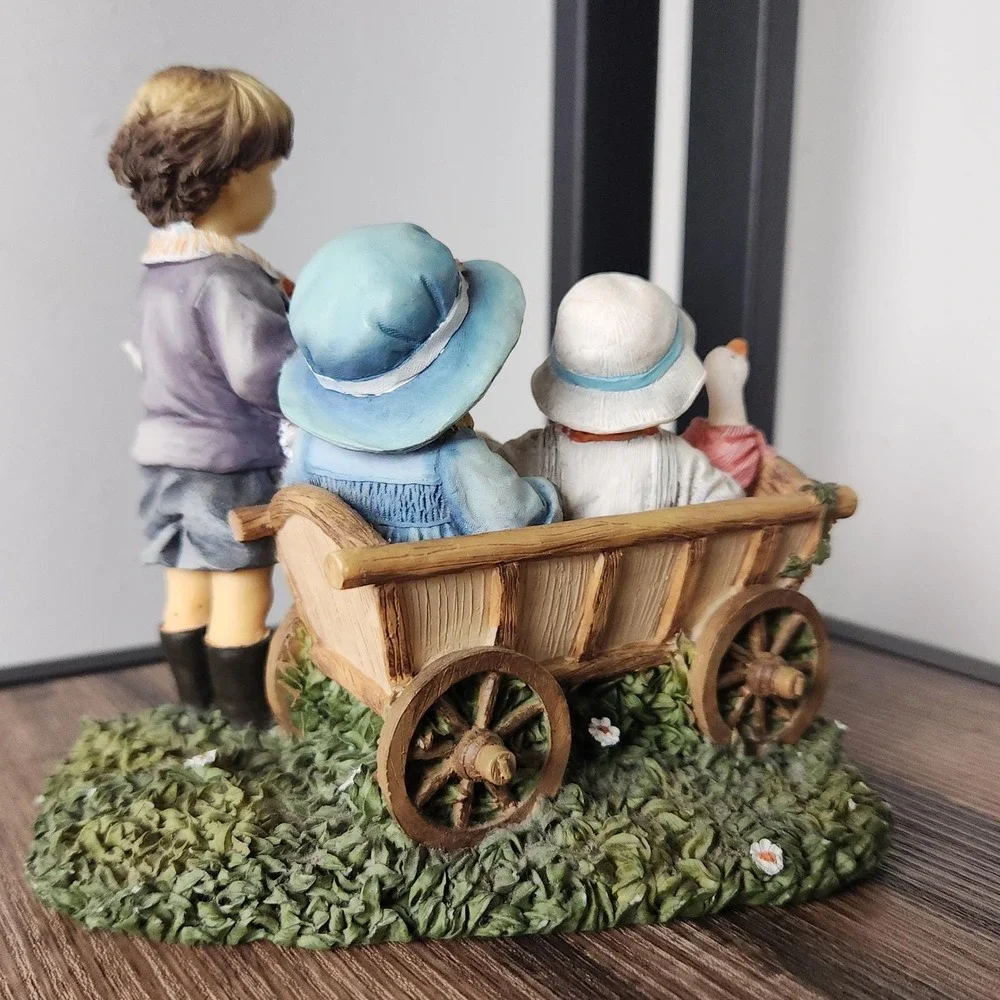 Leonardo Collection Carting Companions Christine Haworth Crisalis Figurine‎ VTG